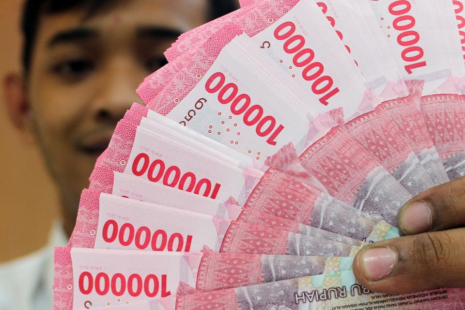  Rupiah Anjlok, Tembus Rp 16 Ribu Akibat Data Inflasi AS