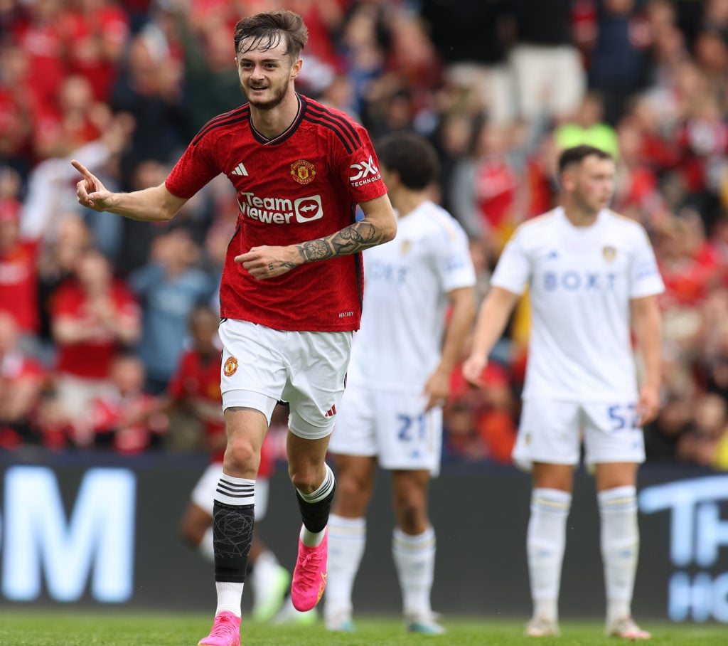 stretford-enders-manchester-united-kaskus-2023-24---vita-nova