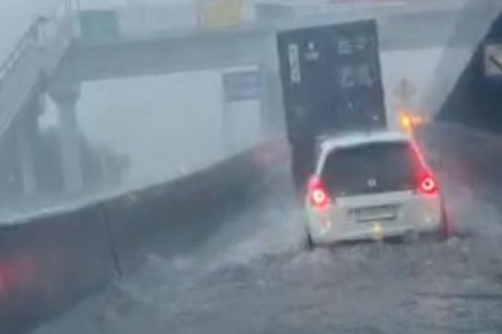 waspada-banjir-rendam-20-ruas-jalan-di-jakarta-utara