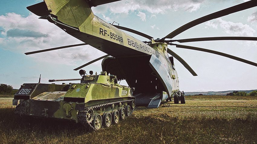 Mil Mi-26 VS CH-47F Chinook, Manakah yang Ideal Untuk TNI AD ?