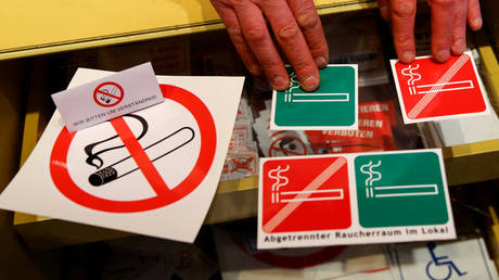 france-finds-smoking-may-help-you-resist-covid-19