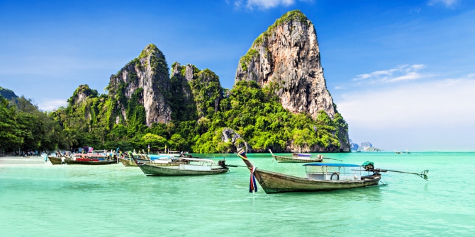 Hangatnya Pesona 5 Pulau Tropis Ini Dijamin Bikin Ngiler Gan! 