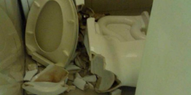 Aturan Penggunaan Toilet Umum di Indonesia