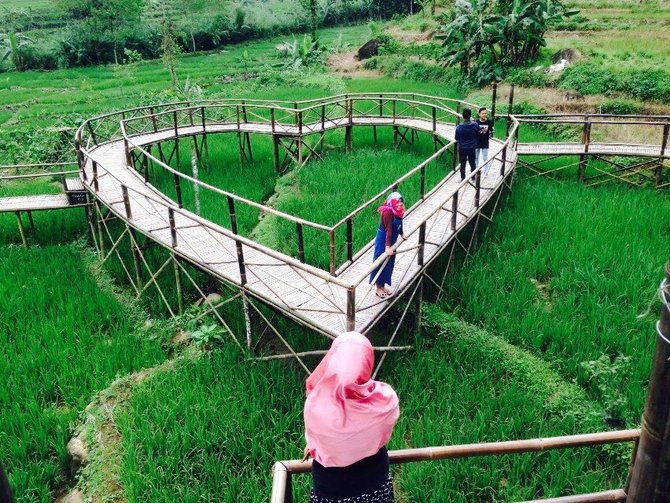 Wisata Jembatan Cinta Pring Wulung di Purbalingga Yang Unik