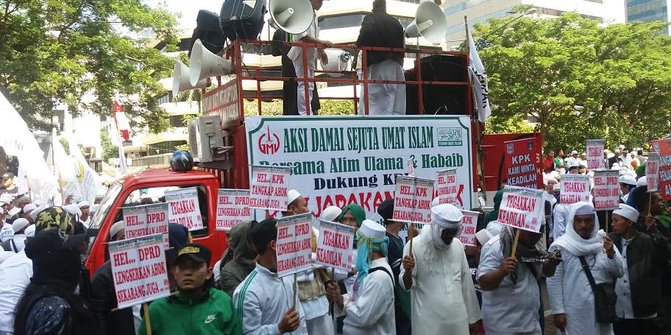 Tak anggap Ahok, FPI sebut Pilgub DKI cuma pertarungan Agus &amp; Anies