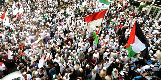 100 Ribu muslim Jabar diperkirakan kepung DKI buat demo Ahok besok