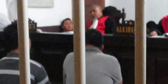 Hakim PN Bandung ketiduran saat sidang pembunuhan