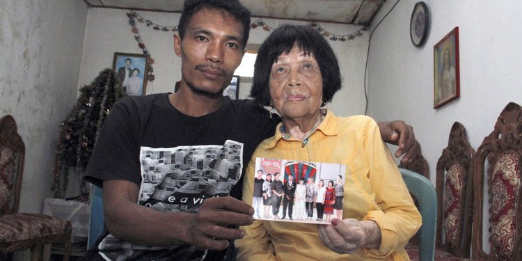 kisah-pemuda-indonesia-nikahi-oma-82-tahun-disorot-media-asing