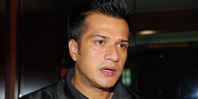 Pelantun Tenda Biru dan Panji Manusia Milenium Maju Pilgub Jabar 2018