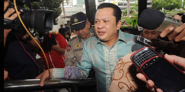 langkah-bambang-soesatyo-polisikan-novel-dianggap-serangan-balik-dpr