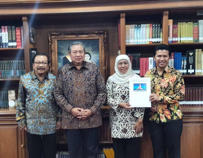 Emil Dardak, 'kader PDIP' yang diambil pesaing di Pilgub Jatim