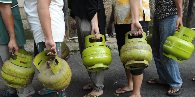 Melon ke pink, kebijakan pemerintah dan kegalauan masyarakat kecil.