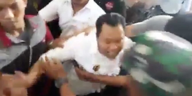 Mengamuk di pelantikan pejabat, Wabup Morowali Utara lempar foto Bupati