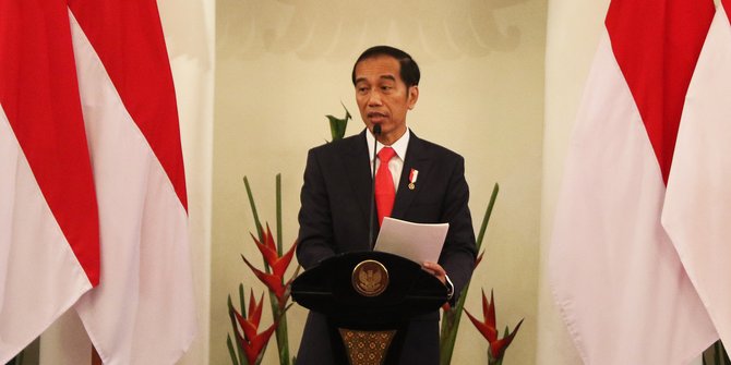 Banyak diisi politisi, hukum terpinggirkan di rezim Jokowi