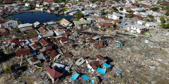 Mengenali lebih dekat 5 Jenis Tsunami