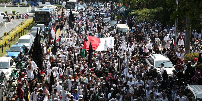 Massa aksi bela Tauhid serukan 2019 Ganti Presiden
