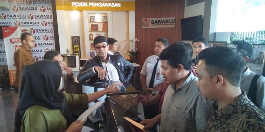 Forum Pemuda Jabar Datangi Bawaslu, Minta Bupati Bandung Barat Dinonaktifkan