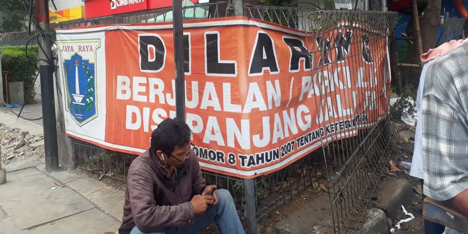 jeritan-pkl-di-tebet-kalau-digusur-saya-pulang-kampung