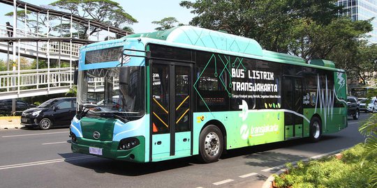 dioperasikan-tahun-ini-anies-siapkan-100-unit-bus-listrik-transjakarta