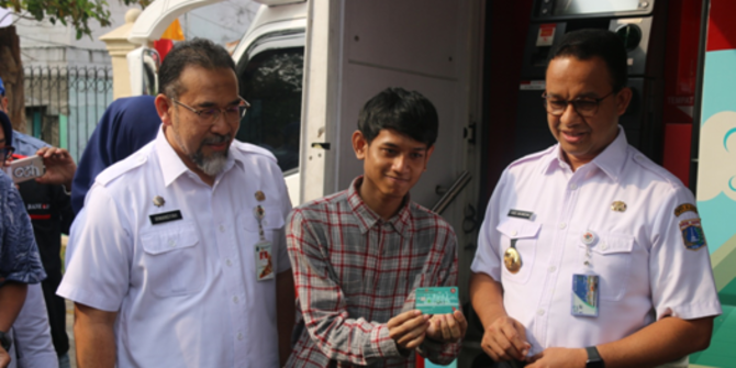 anies-dan-menpan-rb-digugat-rp5-miliar-oleh-guru-honorer-di-jakarta