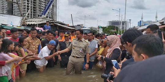 Anies Minta Jajaran Fokus Tangani Banjir: Jangan Posting Foto Seremonial!