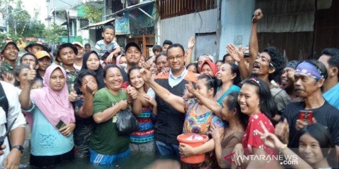 Anies Minta Jajaran Fokus Tangani Banjir: Jangan Posting Foto Seremonial!