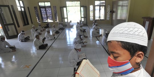 Tak Cuma Pesantren, Pemerintah Turut Beri Rp 10,5 M untuk Lembaga Pendidikan Kristen