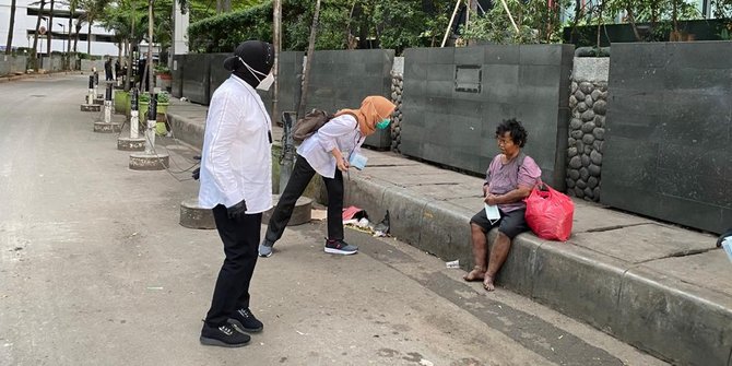 Kemensos Sebut Blusukan Risma Bukan Pencitraan, Lihat Masalah Sosial Lebih Dekat