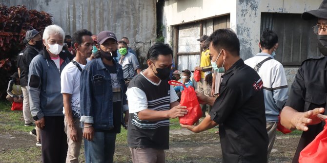  Sahabat Ganjar Susur Jawa Barat, Bantu Warga Terdampak Pandemi Covid-19 