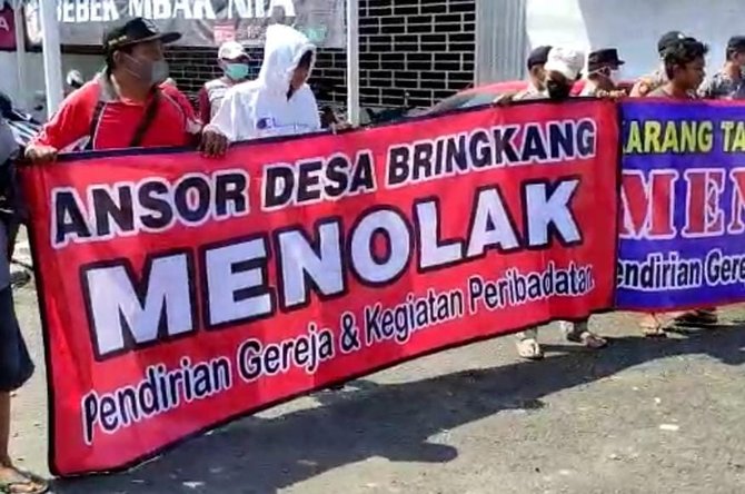 Puluhan Warga Demo Tolak Pendirian Gereja di Gresik, Ini 3 Fakta di Baliknya