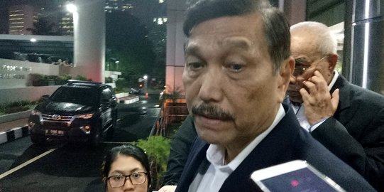 Luhut Optimis Harga Minyak Goreng Jadi Rp 14.000 dalam 2 Pekan