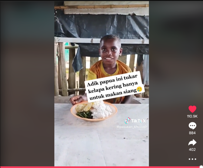 Adik Papua Datang ke Pos TNI Bawa Kelapa Kering, Demi Bisa Ditukar Makan Siang