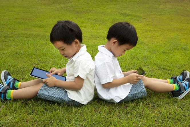 Salahkah Anak Sekolah Dasar Browsing menyelesaikan Tugas Sekolah ?