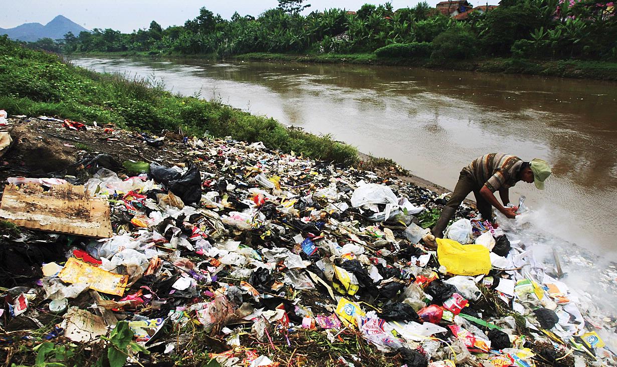 Sungai Citarum Kerap Timbulkan Banjir, Kemana Pemerintah Jabar Selama Ini?
