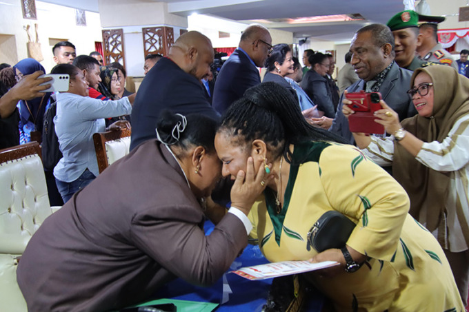 Lukas Enembe Di Hadapan DPRP dan Rakyat Papua: Saya Tidak Terima Gratifikasi