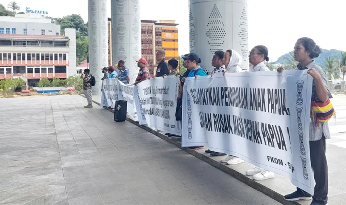 Tidak Sanggup Bayar Beasiswa Otsus, Orang Tua Mahasiswa: Bubarkan Pemerintah Saja!