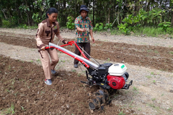 Mentan galang 6 organisasi mahasiwa cetak petani muda