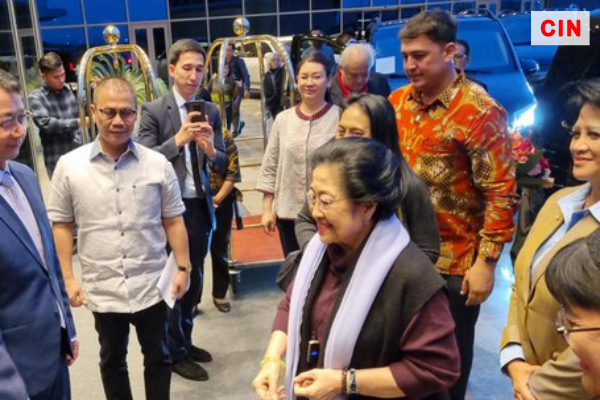 Megawati Soekarnoputri Dapat Gelar Profesor dari Universitas Silk Road Uzbekistan