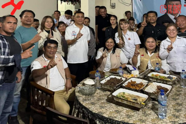 Polda Sulut Periksa 2 Anggota Polres Minahasa yang Viral Berfoto Dengan Timses Cagub