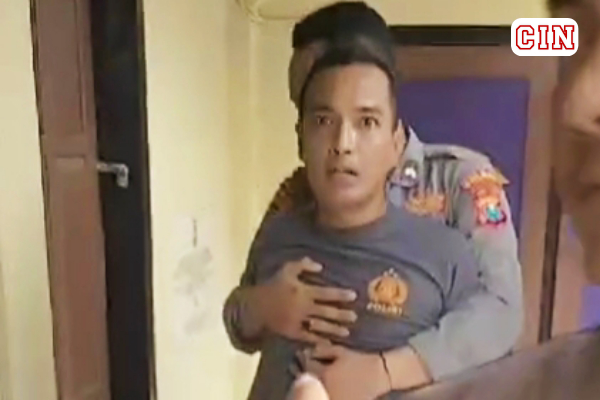 Viral di Medsos Anggota Polisi di Kota Sumenep Menantang Warga Carok