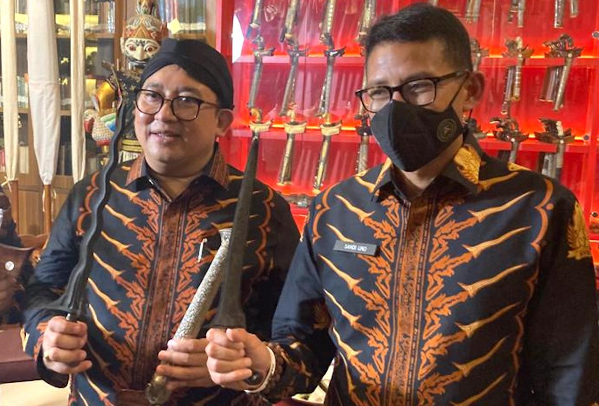 fadli-zon-sering-viral-di-dunia-maya-sandiaga-pun-tertawa