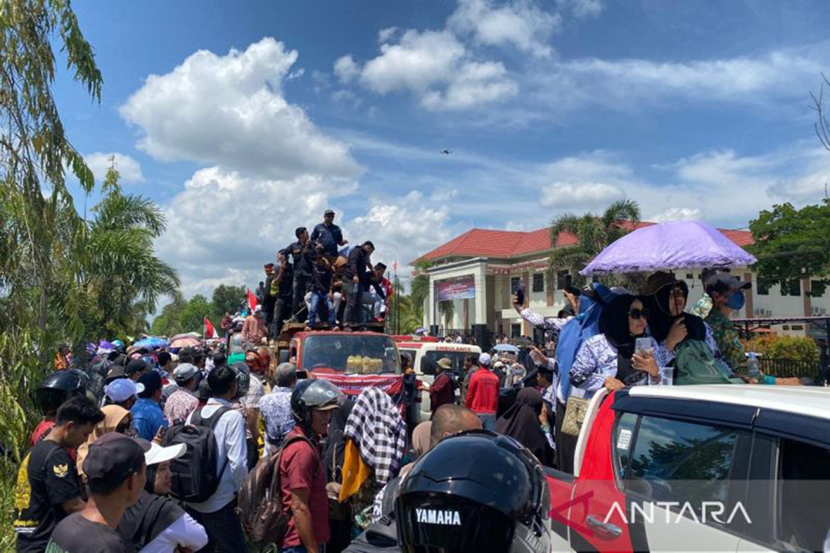Guru Honorer Supriyani Sedih, Dakwaan Janggal