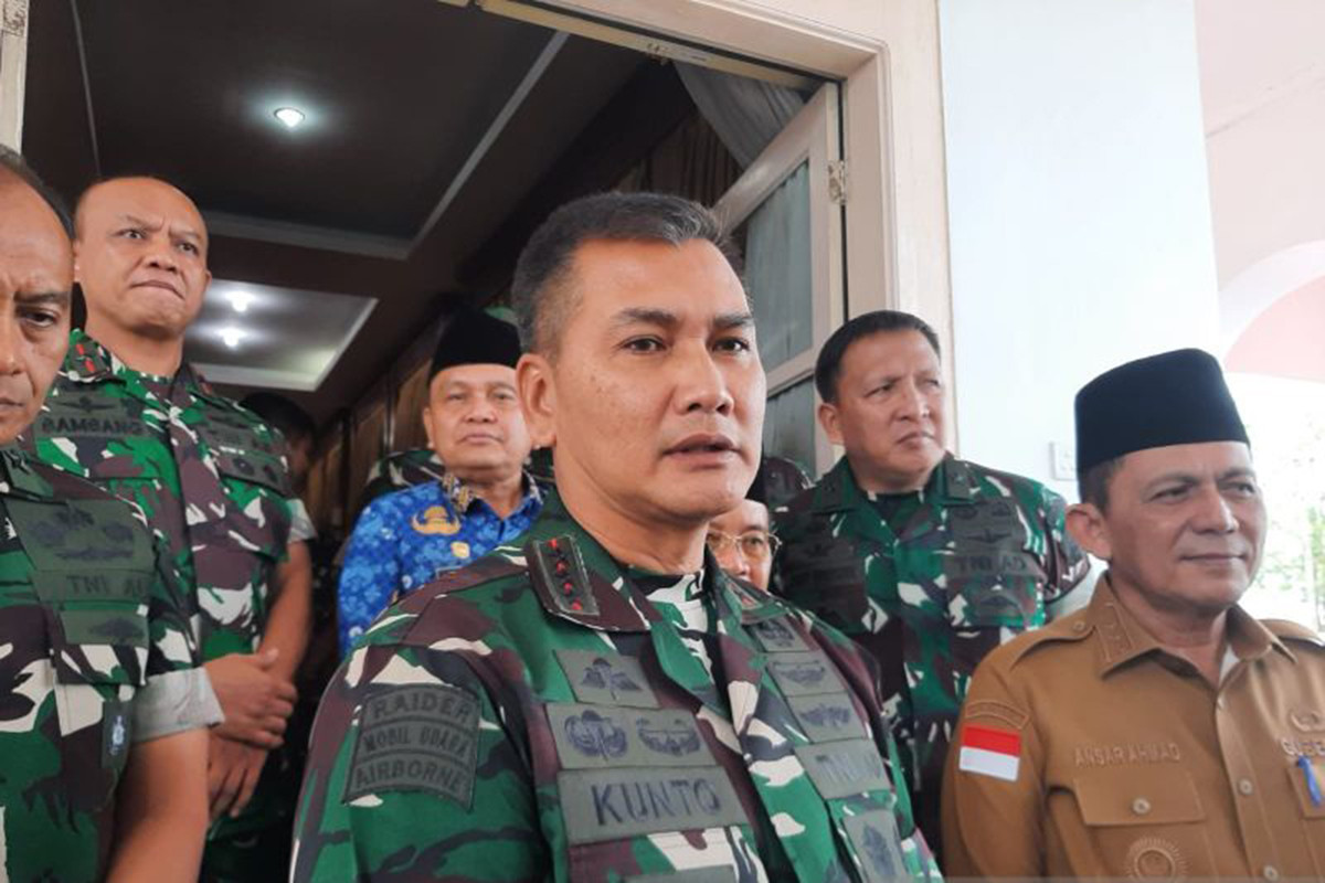 Kontroversi Mutasi Letjen Kunto, Pengamat Militer Bicara Matahari Kembar