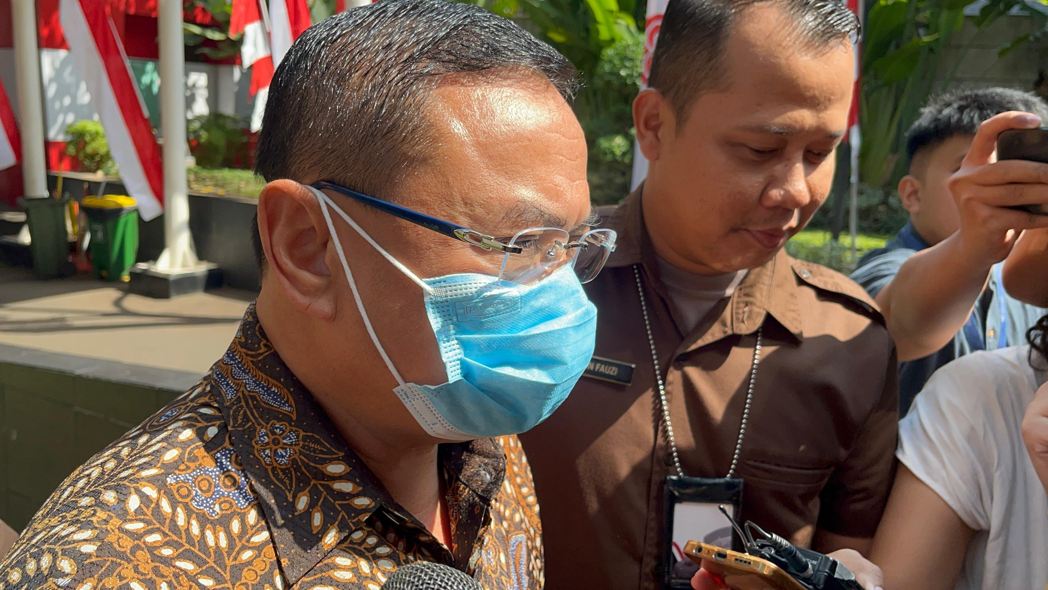 bupati-pati-sudewo-bungkam-soal-desakan-warga-ke-kpk