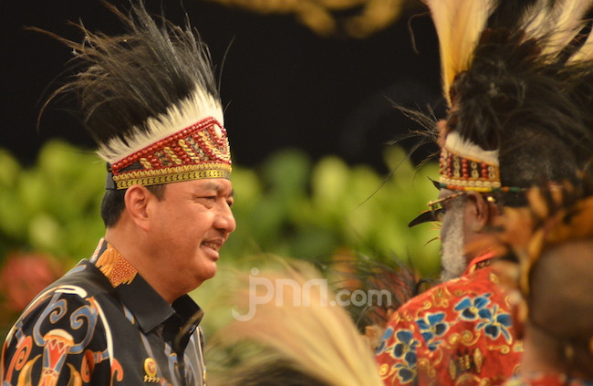 Jokowi Berhentikan Budi Gunawan