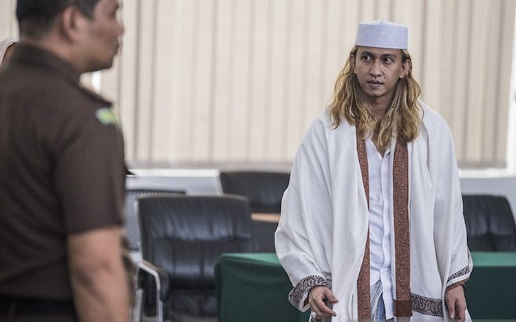 Viral Video Habib Bahar bersama Perempuan Berhijab yang Sedang Bernyanyi