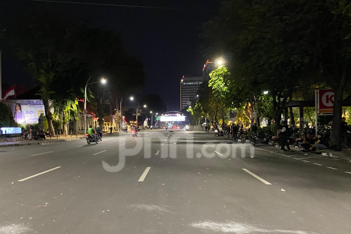 Lalu Lintas Mulai Pulih di Pusat Kota Surabaya Seusai Kericuhan Massa Aksi