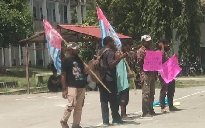 Bintang Kejora Berkibar di Kampus Papua saat Demo, 13 Mahasiswa Ditangkap Polisi