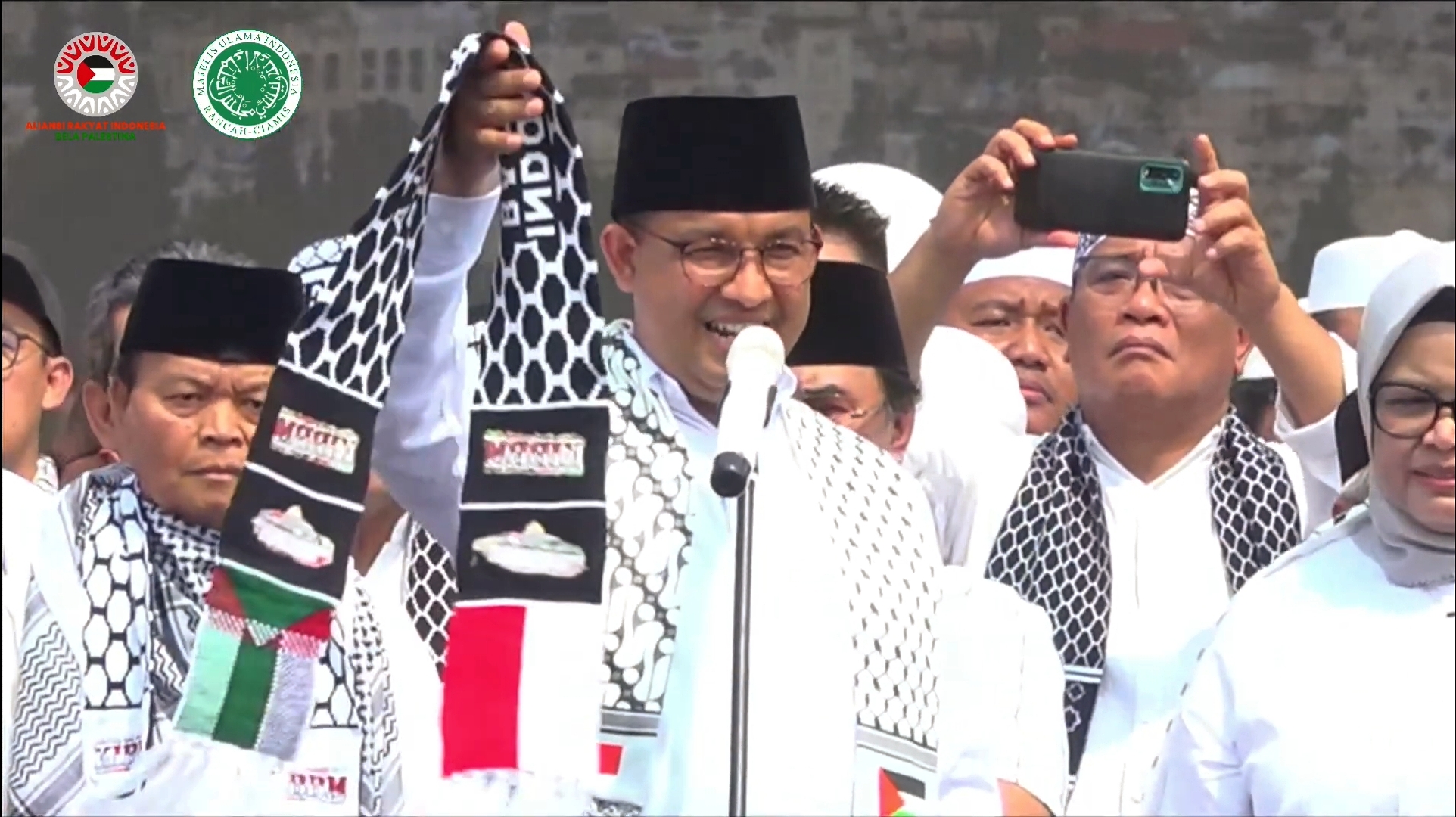 Anies Baswedan Hadiri Demo Besar-besaran Lawan Israel di Monas, Bacapres Lain Absen?