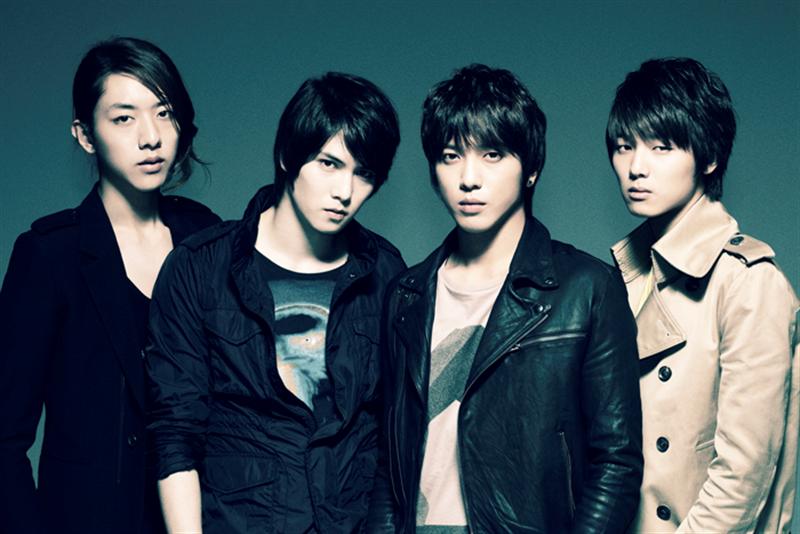 Корейская группа поющая на русском языке. CNBLUE. Группа CNBLUE 2021. CNBLUE участники. Чон Ен Хва группа CNBLUE.